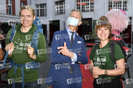 Zieleinlauf der Aktion '750 Kulturkilometer' in Berlin