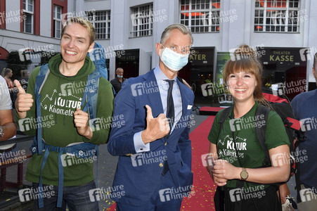 Zieleinlauf der Aktion '750 Kulturkilometer' in Berlin