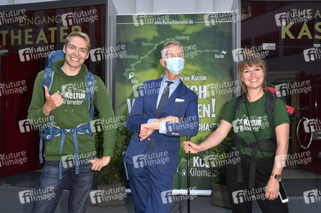 Zieleinlauf der Aktion '750 Kulturkilometer' in Berlin