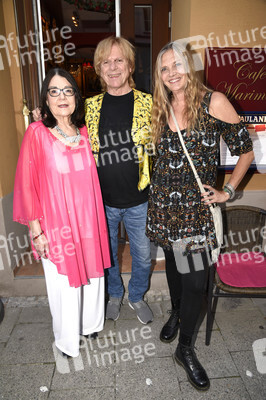 Wiedereröffnung des Café Marimba in München