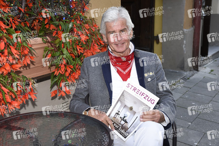 Wiedereröffnung des Café Marimba in München
