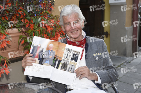 Wiedereröffnung des Café Marimba in München