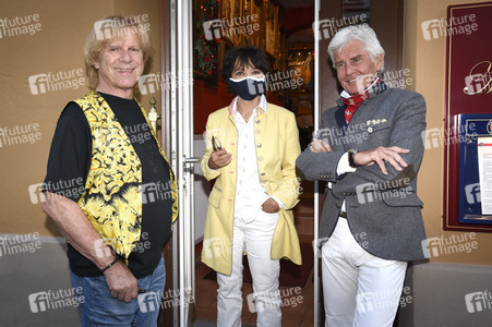 Wiedereröffnung des Café Marimba in München