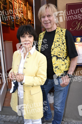 Wiedereröffnung des Café Marimba in München