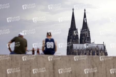 Symbolfoto Kontaktverbot