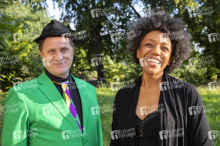 Show 'Hämmerle kommt! Mit Fola Dada!' in Friedrichshafen