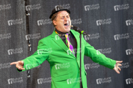 Show 'Hämmerle kommt! Mit Fola Dada!' in Friedrichshafen