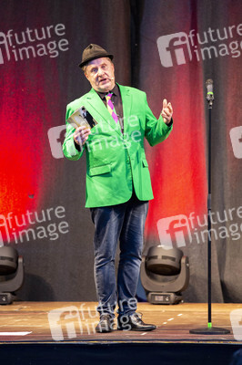 Show 'Hämmerle kommt! Mit Fola Dada!' in Friedrichshafen