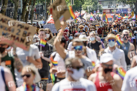 Demonstration 'Berlin Pride 2020' in Berlin