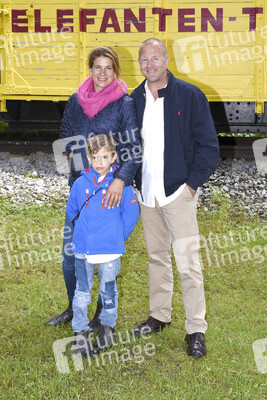 Presserundgang auf der Circus Krone-Farm in Weßling