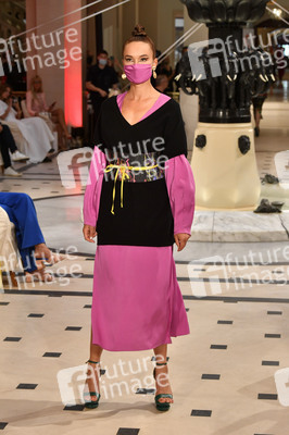 Anja Gockel Fashionshow Summer 2021 'Asuka' in Berlin