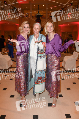 Anja Gockel Fashionshow Summer 2021 'Asuka' in Berlin