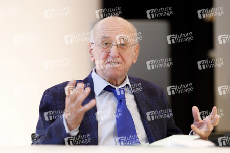 Schenkung von Alfred Biolek in Köln