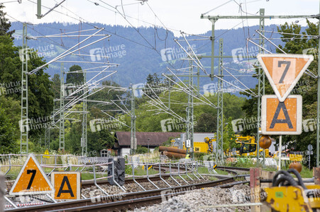 Ausbaustrecke der neu elektrifizierten Südbahn bei Lindau