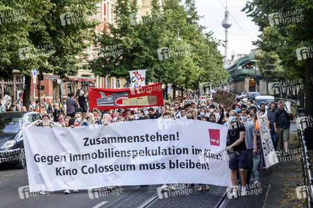 Demonstration zur Rettung des Kinos Colosseum in Berlin