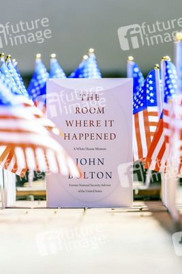 Symbolfoto: Memoiren von John Bolton