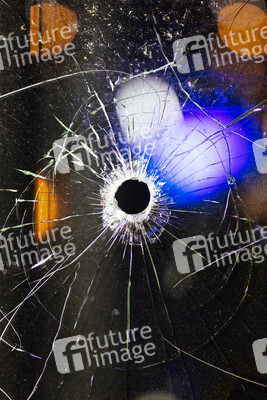 Symbolfoto Einschussloch