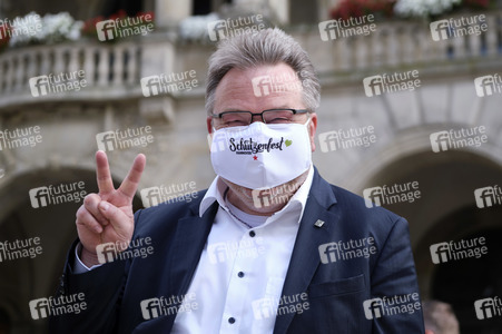 Fassbieranstich zum 491. Schützenfest in Hannover