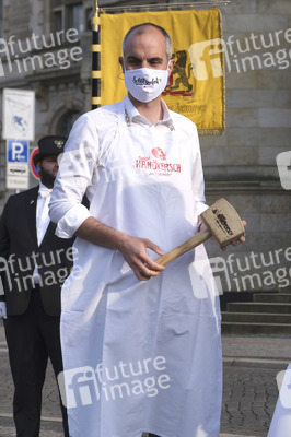 Fassbieranstich zum 491. Schützenfest in Hannover