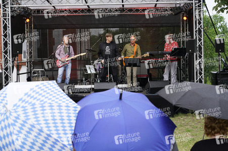 Picknickkonzert mit Ulli und die grauen Zellen in Werder