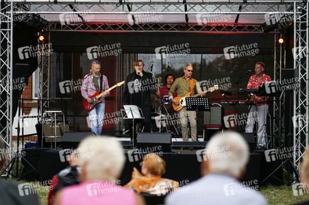 Picknickkonzert mit Ulli und die grauen Zellen in Werder