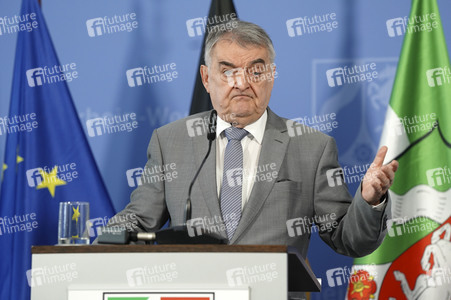 Pressestatement von Herbert Reul in Düsseldorf