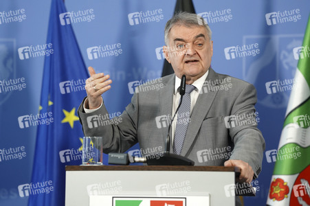 Pressestatement von Herbert Reul in Düsseldorf