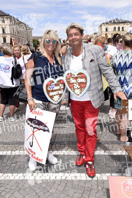 Schausteller-Kundgebung 'Rettet unsere Märkte und Volksfeste' in München