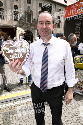 Schausteller-Kundgebung 'Rettet unsere Märkte und Volksfeste' in München