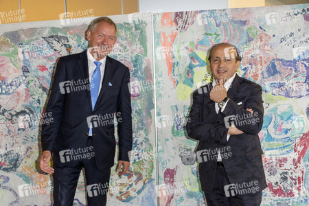 Vernissage 'Paintings from washing machine or New Washed Art' in Hamburg