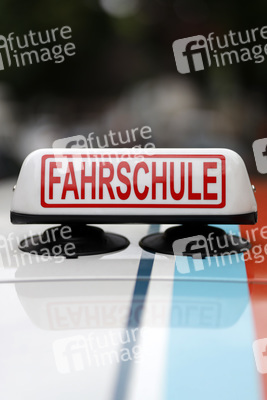 Symbolfoto Fahrschule