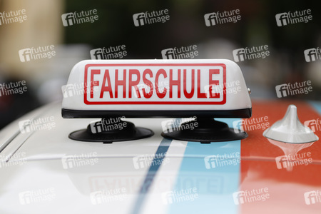 Symbolfoto Fahrschule