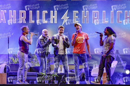 Autokultur mit Oliver und Amira Pocher in Hannover