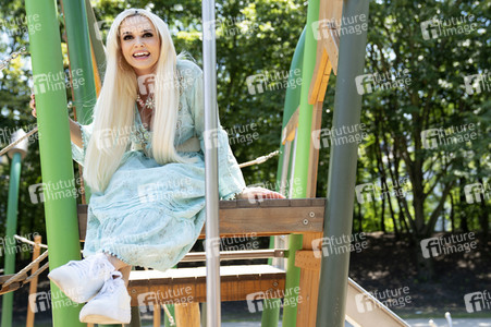 Buchpräsentation von Daniela Katzenberger in Köln