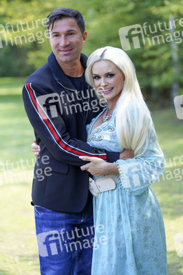 Buchpräsentation von Daniela Katzenberger in Köln