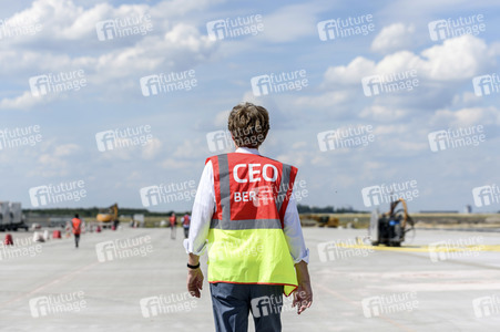 Vorfeld-Baustelle am Flughafen Berlin Brandenburg in Schönefeld