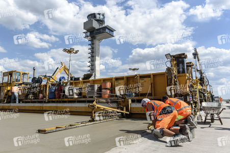 Vorfeld-Baustelle am Flughafen Berlin Brandenburg in Schönefeld