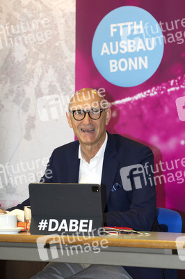 Unterzeichung einer Absichtserklärung der Telekom und der Stadt Bonn