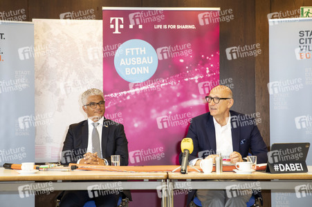 Unterzeichung einer Absichtserklärung der Telekom und der Stadt Bonn