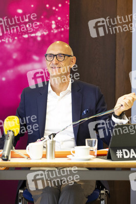 Unterzeichung einer Absichtserklärung der Telekom und der Stadt Bonn