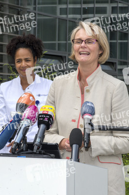 Bundesministerin Anja Karliczek zu Besuch im Universitätsklinikum Hamburg-Eppendorf