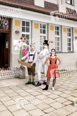 Theateraufführung 'Sängerkrieg der Heidehasen' in Haar