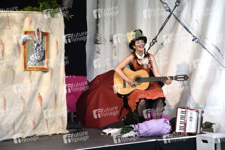 Theateraufführung 'Sängerkrieg der Heidehasen' in Haar