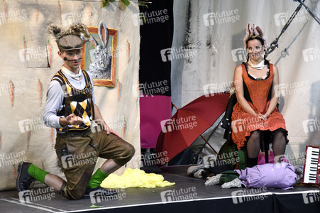 Theateraufführung 'Sängerkrieg der Heidehasen' in Haar