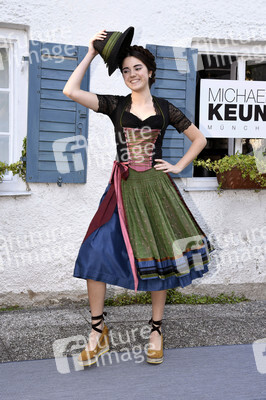 Michaela Keune Modenschau 'Family & Friends' in Pullach