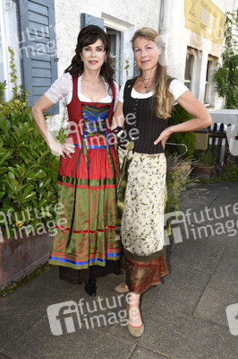 Michaela Keune Modenschau 'Family & Friends' in Pullach