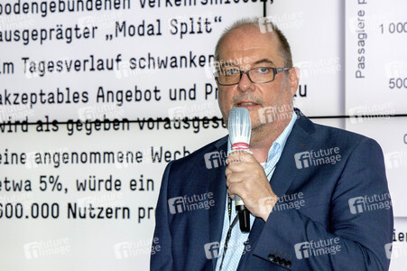 Vorstellung einer Studie für bemannte Flugtaxen am Flughafen Köln/Bonn