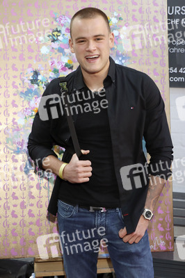 'Golden Things meets Pink Carpet' Pre-Closing Finissage in Hamburg