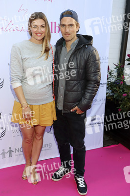 'Golden Things meets Pink Carpet' Pre-Closing Finissage in Hamburg