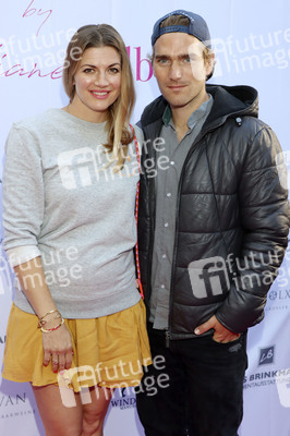 'Golden Things meets Pink Carpet' Pre-Closing Finissage in Hamburg